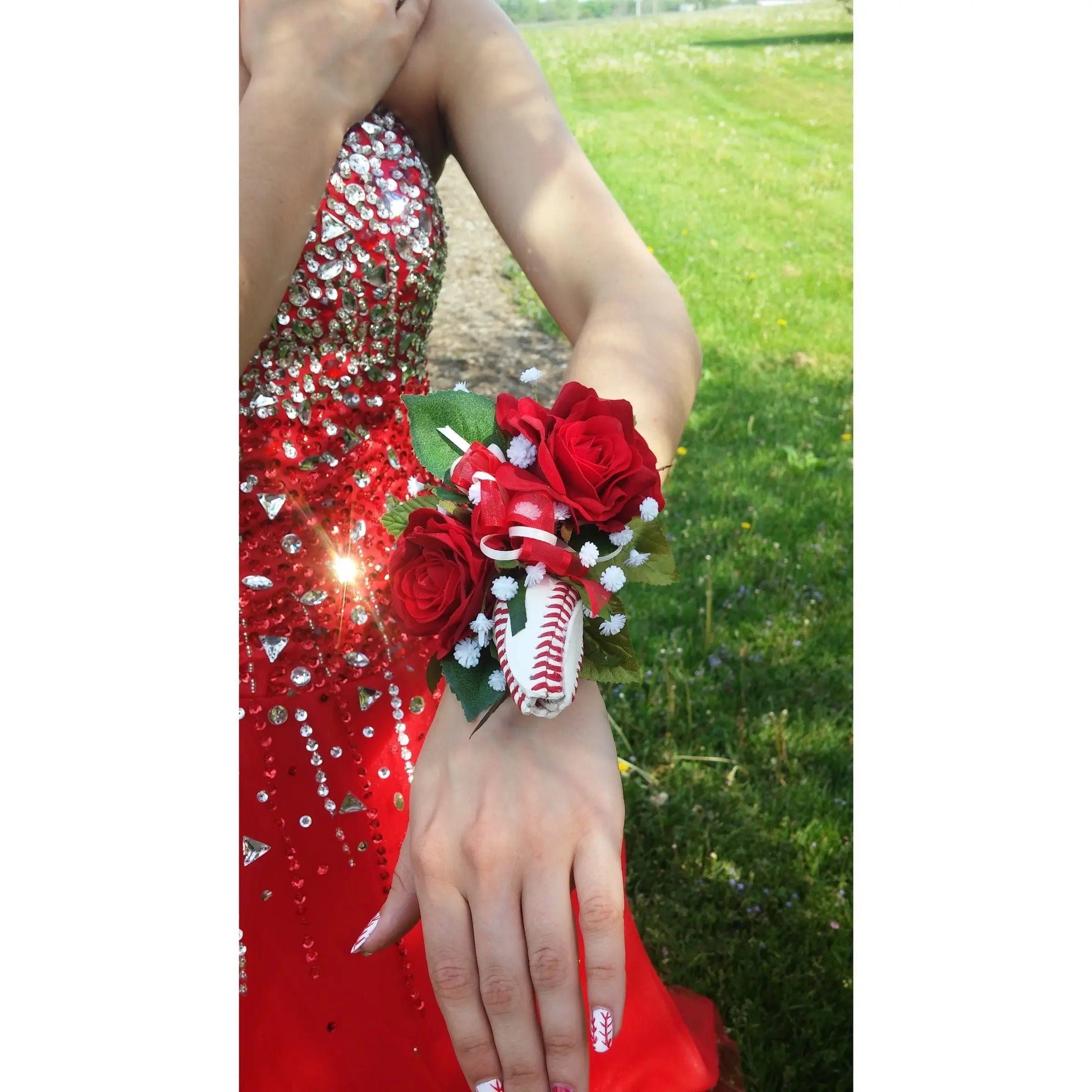 Prom Baseball Rose Flower Boutonniere Corsage - Baseball Themed Gifts Sports Roses Prom Baseball Rose Flower Boutonniere Corsage - Baseball Themed Gifts Sports Roses